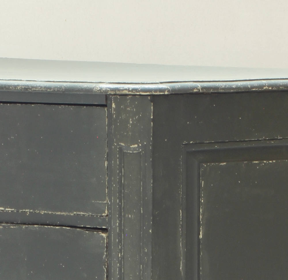 18th Century French serpentine commode in oak - Image 6