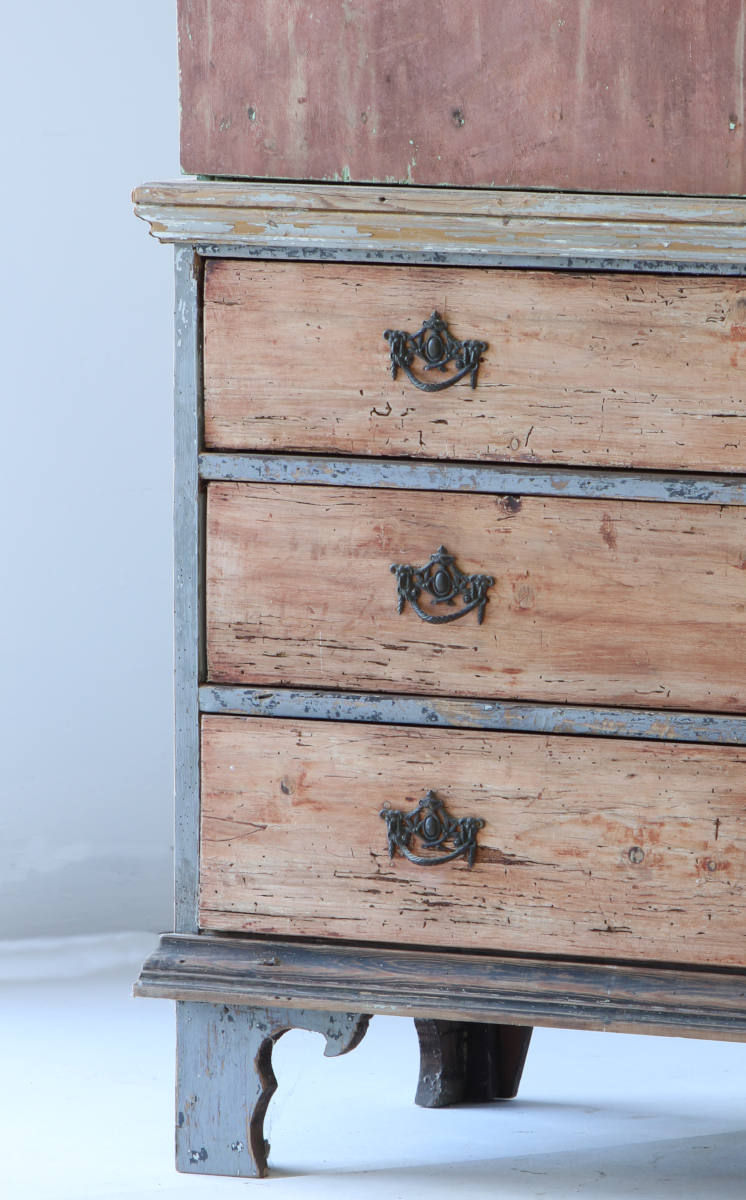 19th Century Dutch painted cupboard in original paint - Image 5