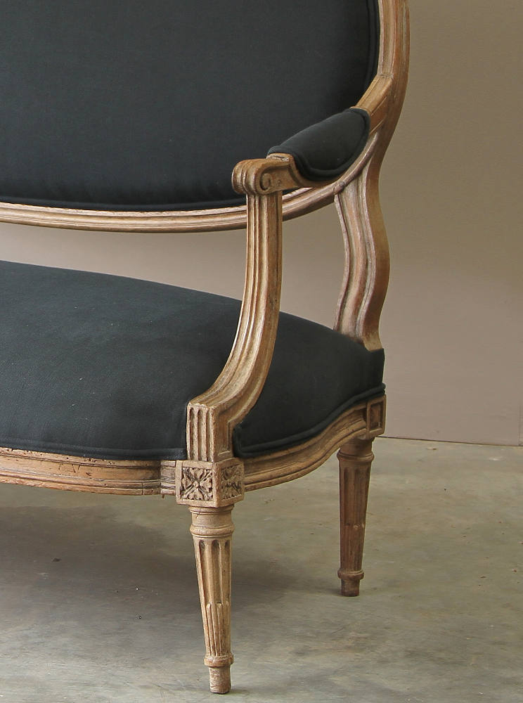 19th Century French sofa in walnut with charcoal linen - Image 3