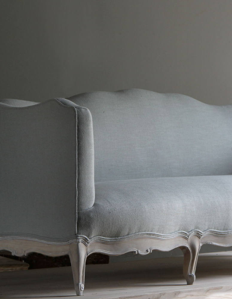 19th Century French sofa in muted linen with Louis IV styling - Image 3