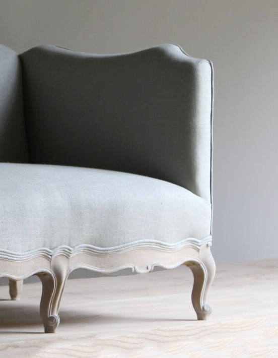19th Century French sofa in muted linen with Louis IV styling - Image 2