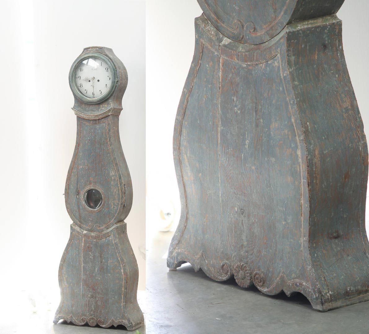 Swedish Mora clock with original paint and original movement and pendulum - Image 2