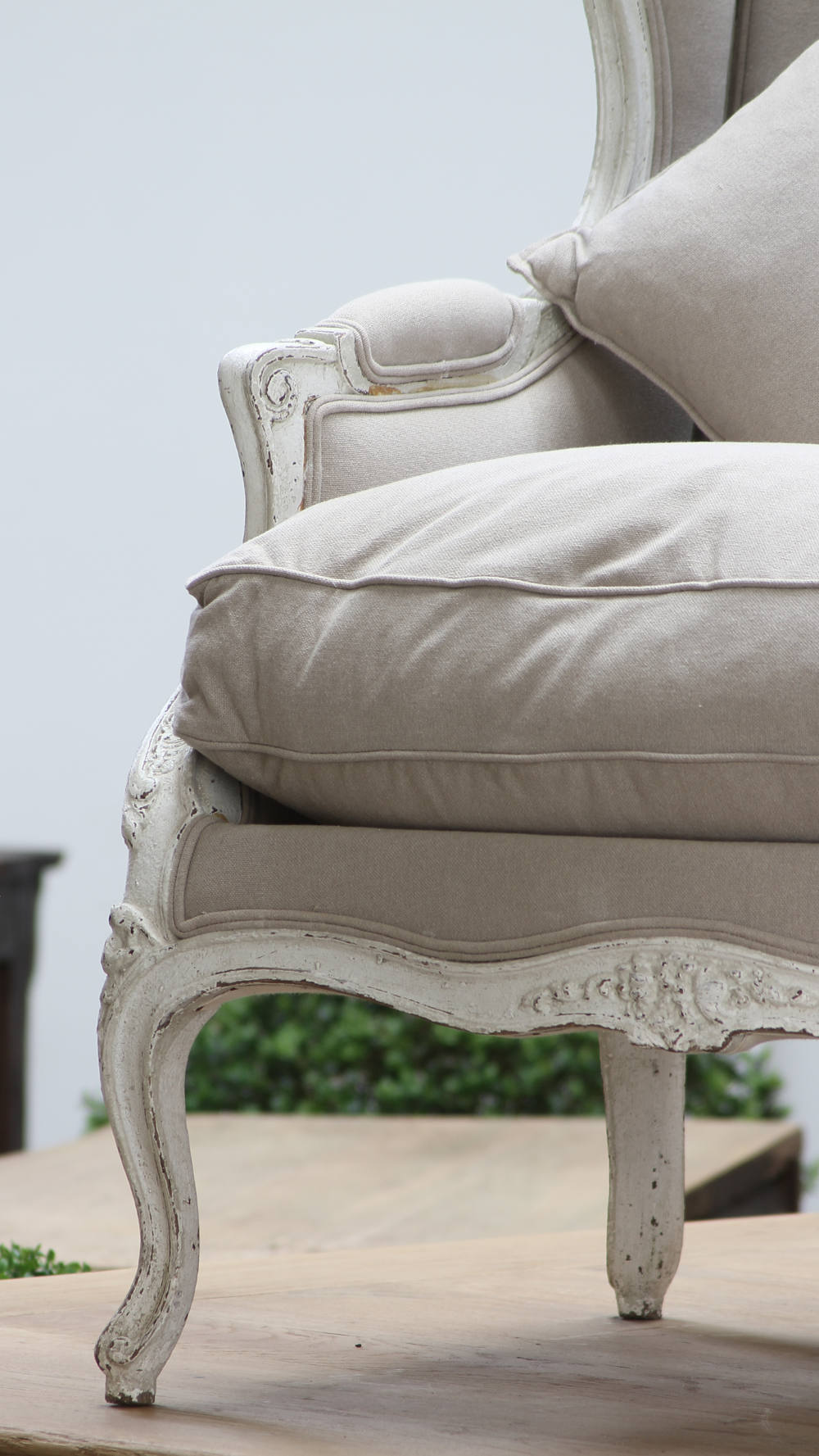 Pair of 19th Century French bergeres chairs with carved detail muted linen reupholstery - Image 5