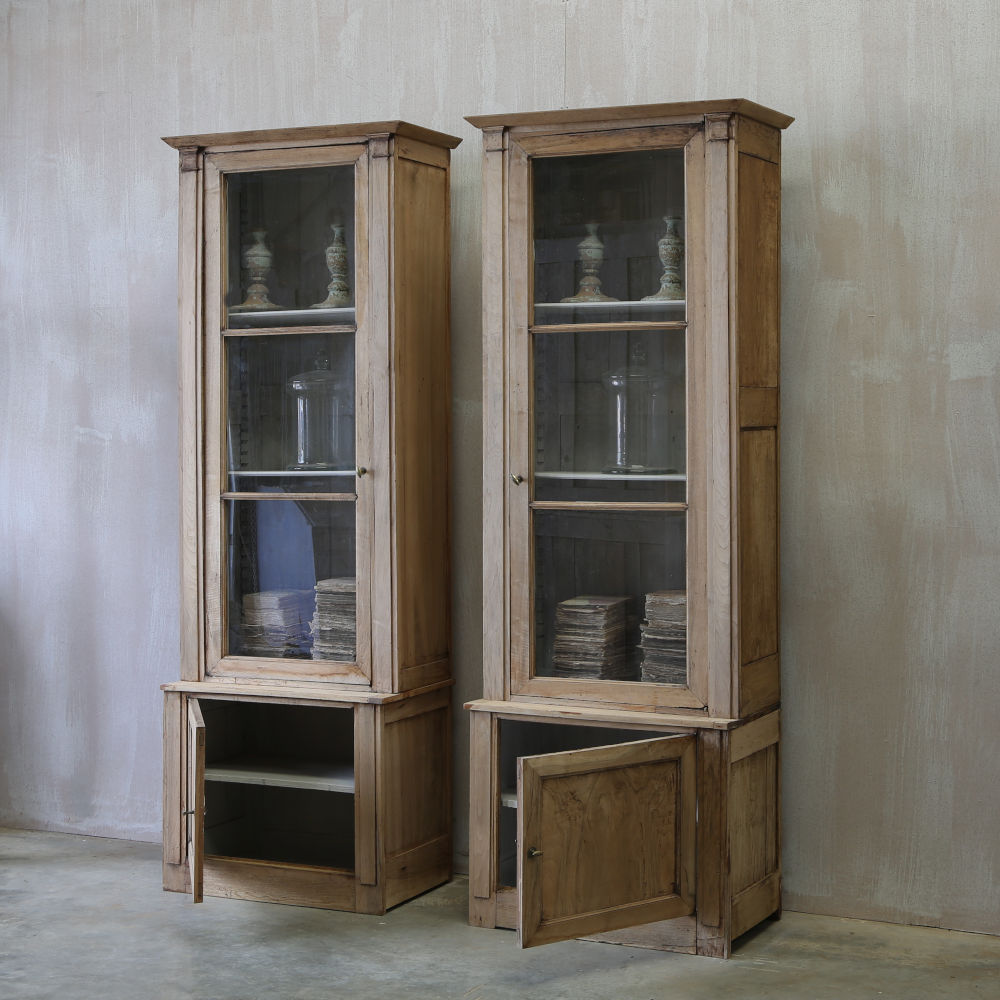 The lower doors open reveal a centre shelf for more storage